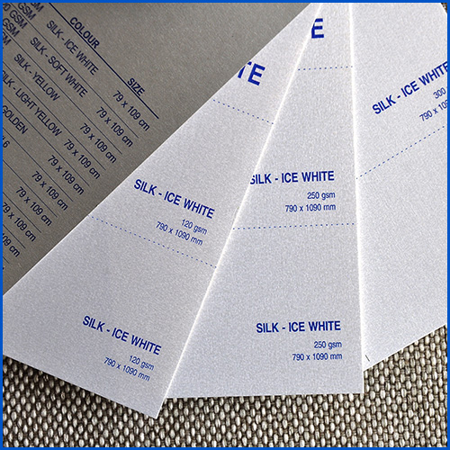Giấy Silk Ice White